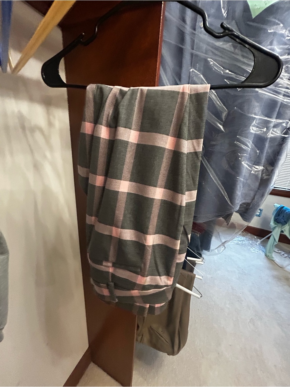 New York & Company Gray and Pink Plaid Pants